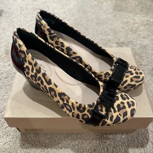 “New” Clarks Leopard Print Flats with Black Detail size5